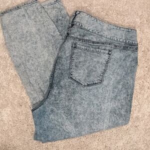 Torrid Acid Wash 3 Button Skinny Jeans Size 26